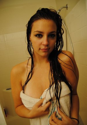 18 year old cutie Christine Paradise pulling denim shorts aside